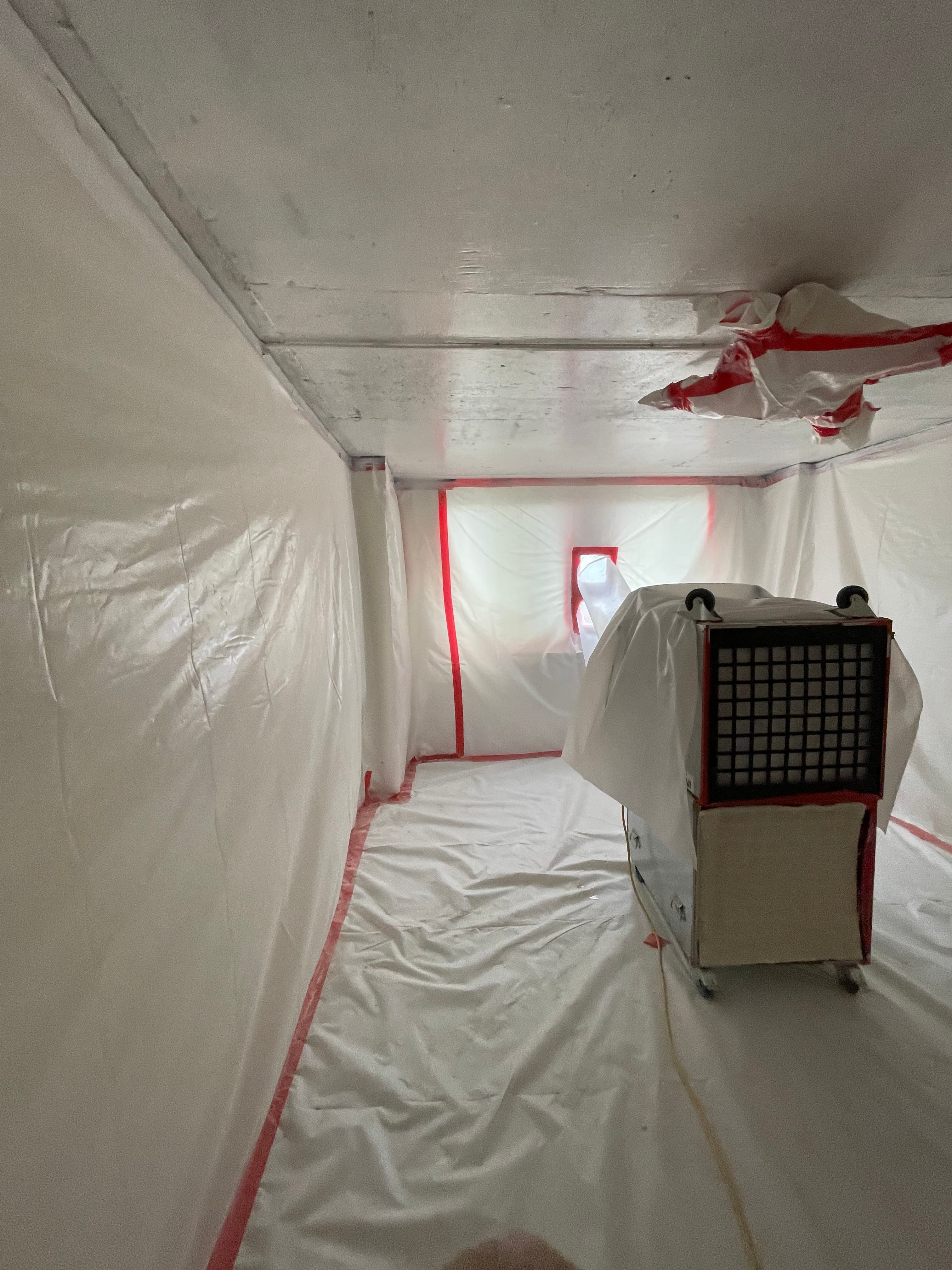 Asbestos popcorn ceiling before removal