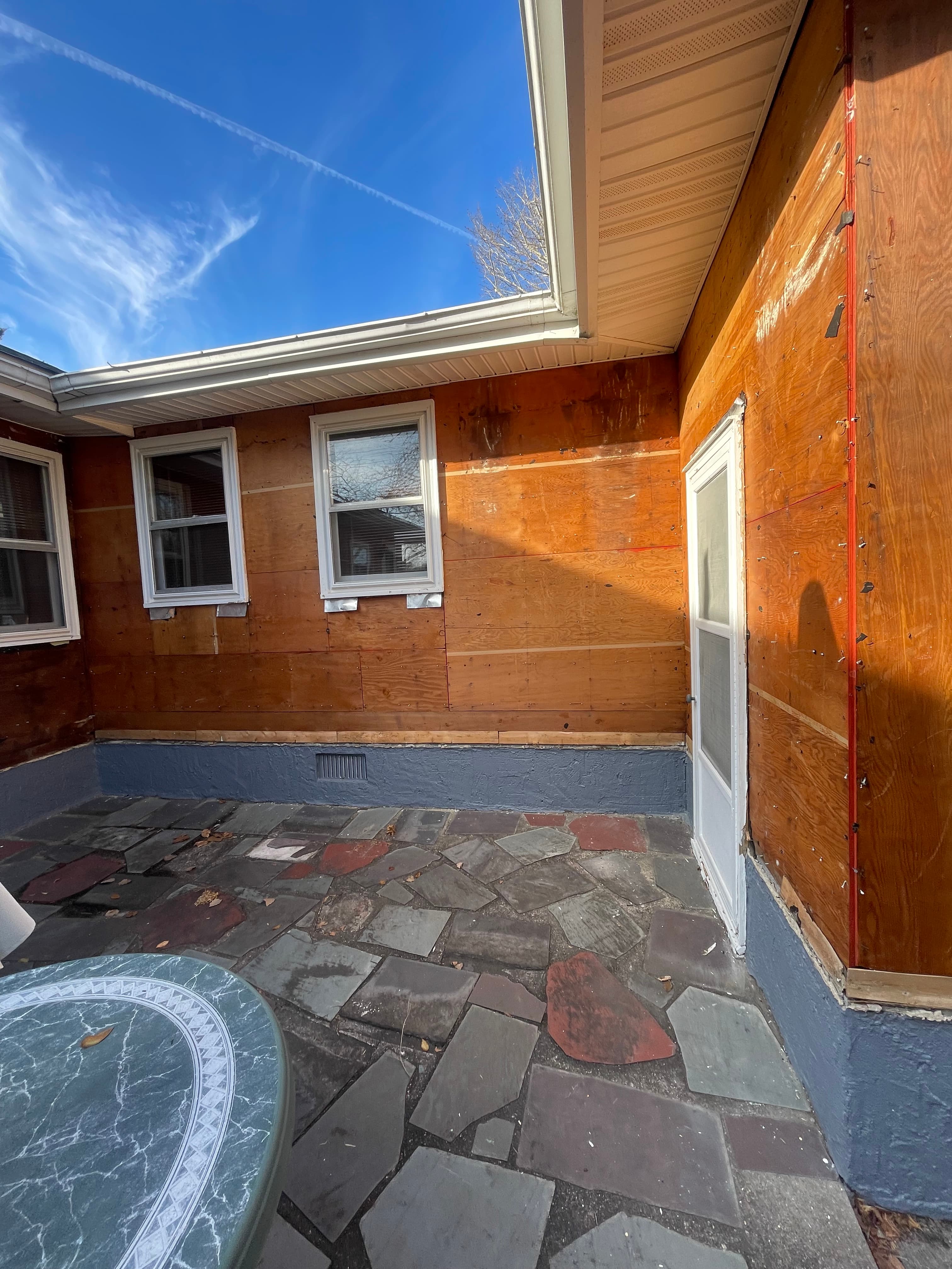 Asbestos siding removal